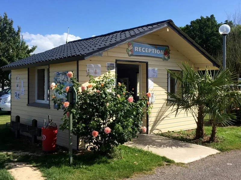 Camping Saint Nicolas Le Bec Hellouin