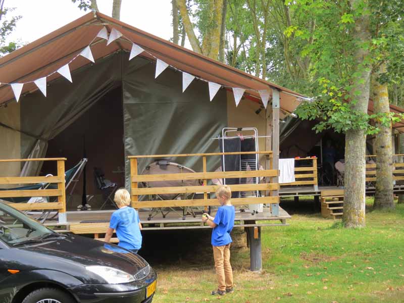 Camping Flower Le Haut DickCarentan_Camping  Flower Le Haut Dick_3