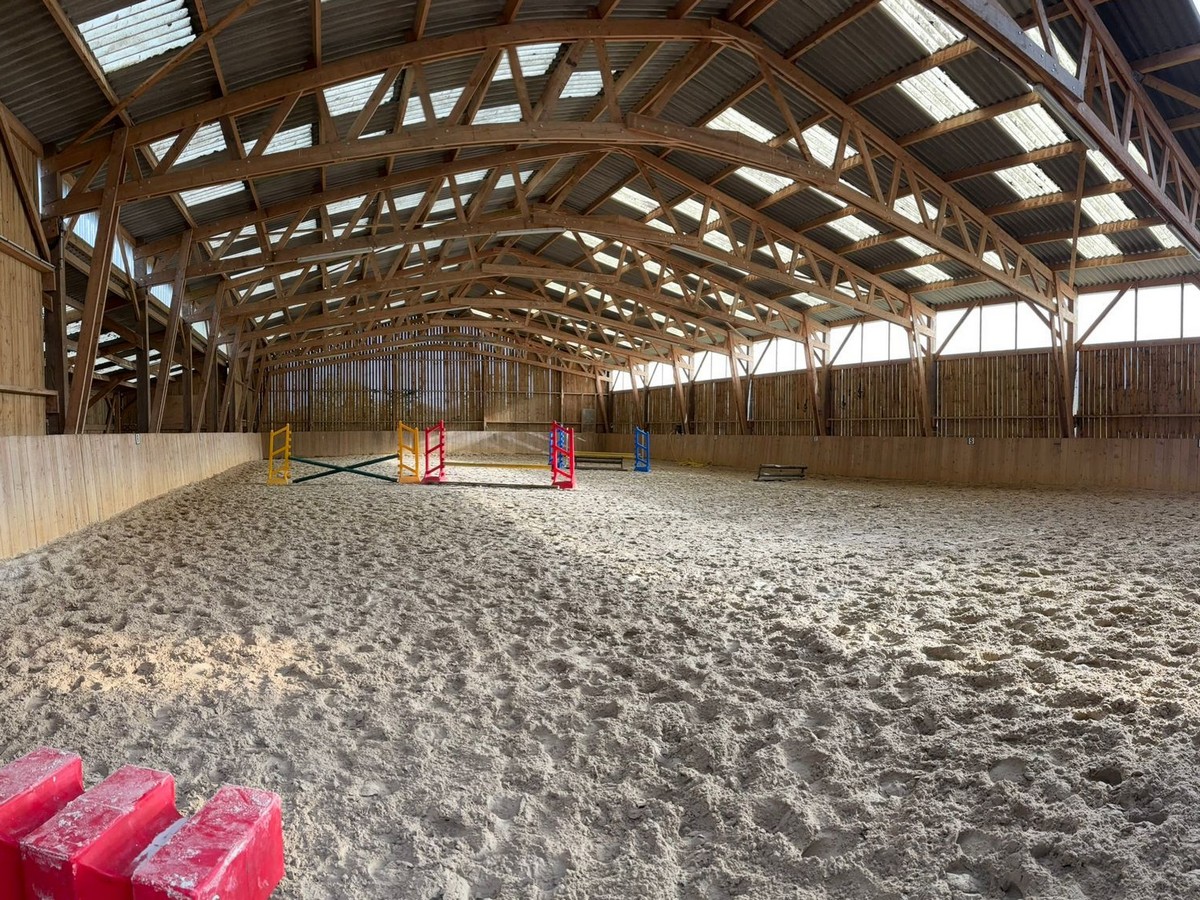 Centre équestre Les grands galops MoyauxCentre équestre Les grands galops Moyaux