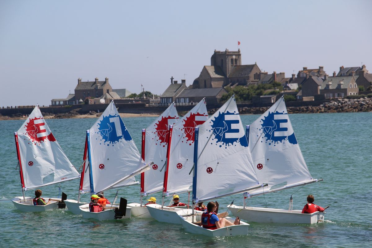 PROPRIETAIREcentre-nautique-est-cotentin-base-de-barfleur-4