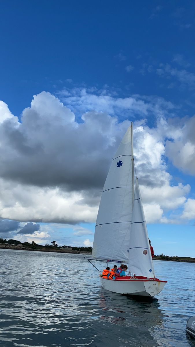 PROPRIETAIREcentre-nautique-est-cotentin-base-de-barfleur-5