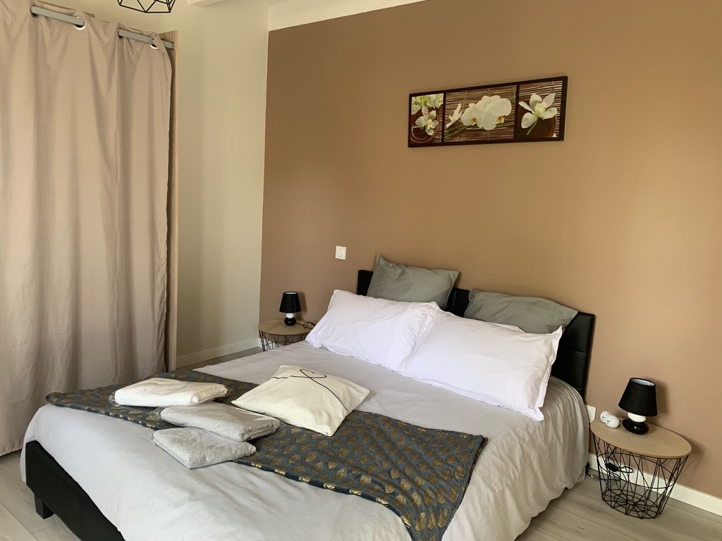 ©OT TERRES DE CHALOSSEChambre 2