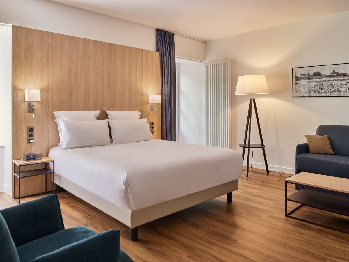 ©Giuliano OttavianiLes Maisons de Tatihou / Restaurant le Carré - Chambre Quadruple - Maison des Equipages