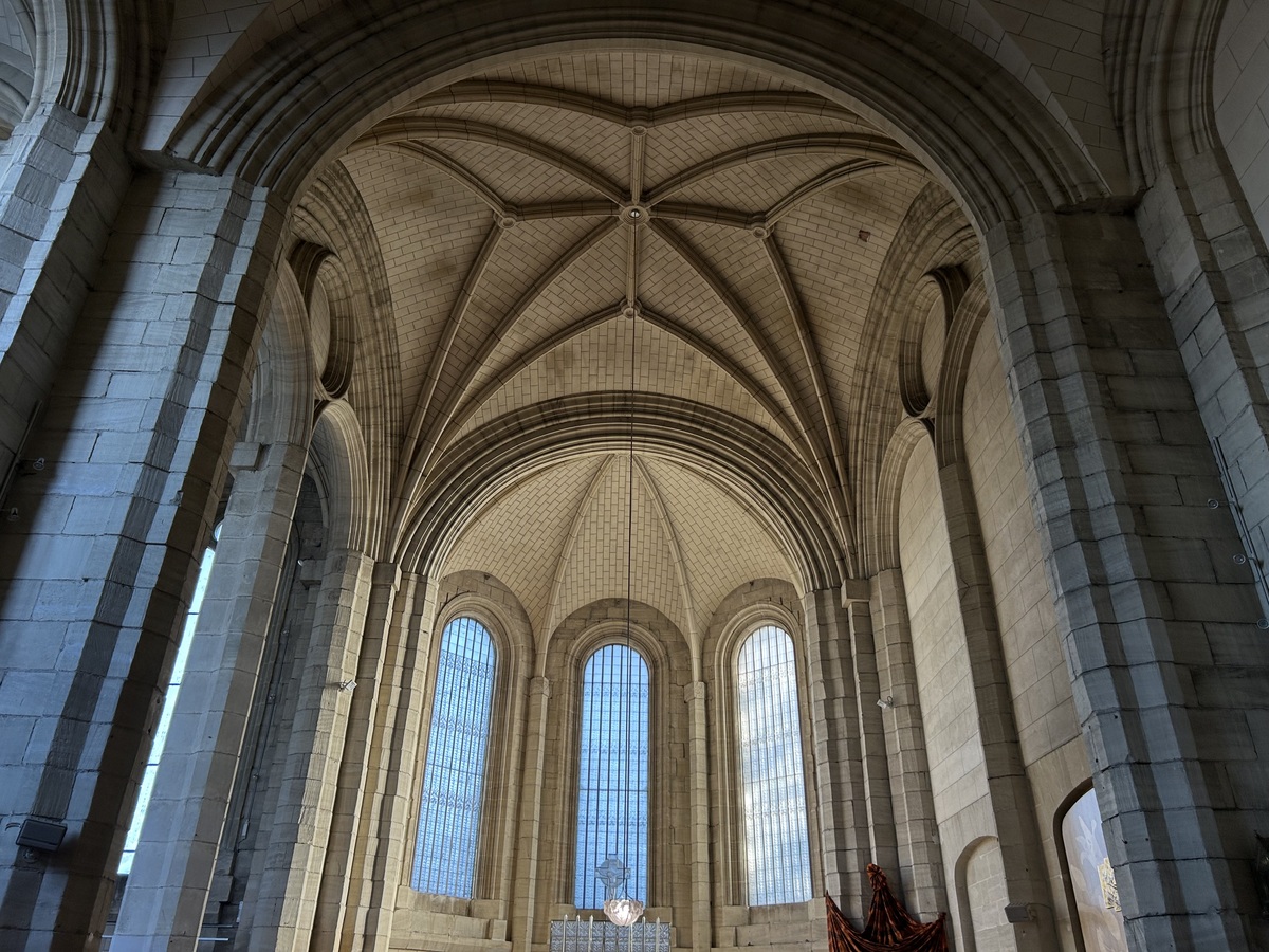 Orane Trinitéchapelle-lalique-verrieres-douvres