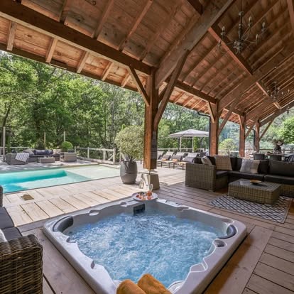 charletpiscine et jaccuzi