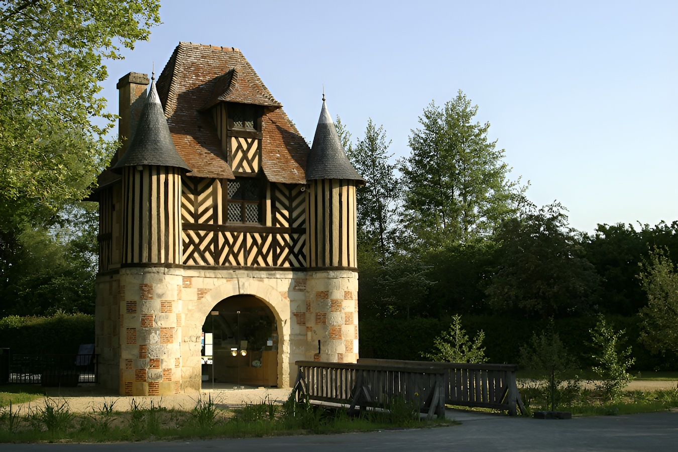Alain BaudryChâteau de Crèvecoeur_Porterie ©Alain Baudry