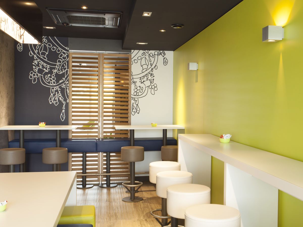 ALMODOVARcherbourg-hôtel-ibis-budget-11