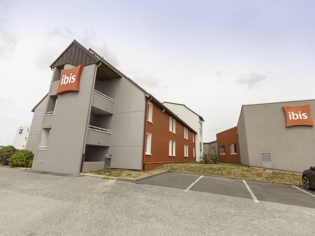 ALMODOVARcherbourg-hôtel ibis- ext.07