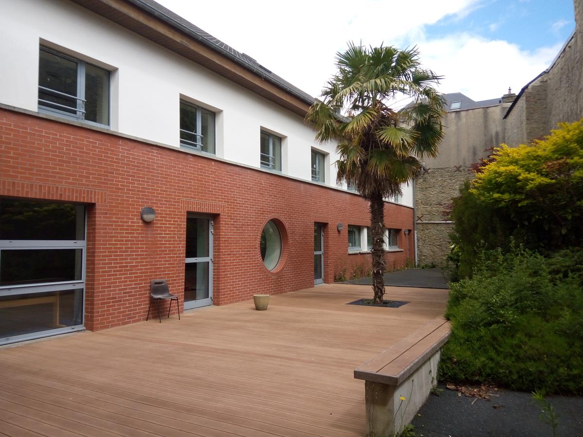 PROPRIETAIREcherbourg-residencedetourisme-aubergedejeunessedecherbourg-3