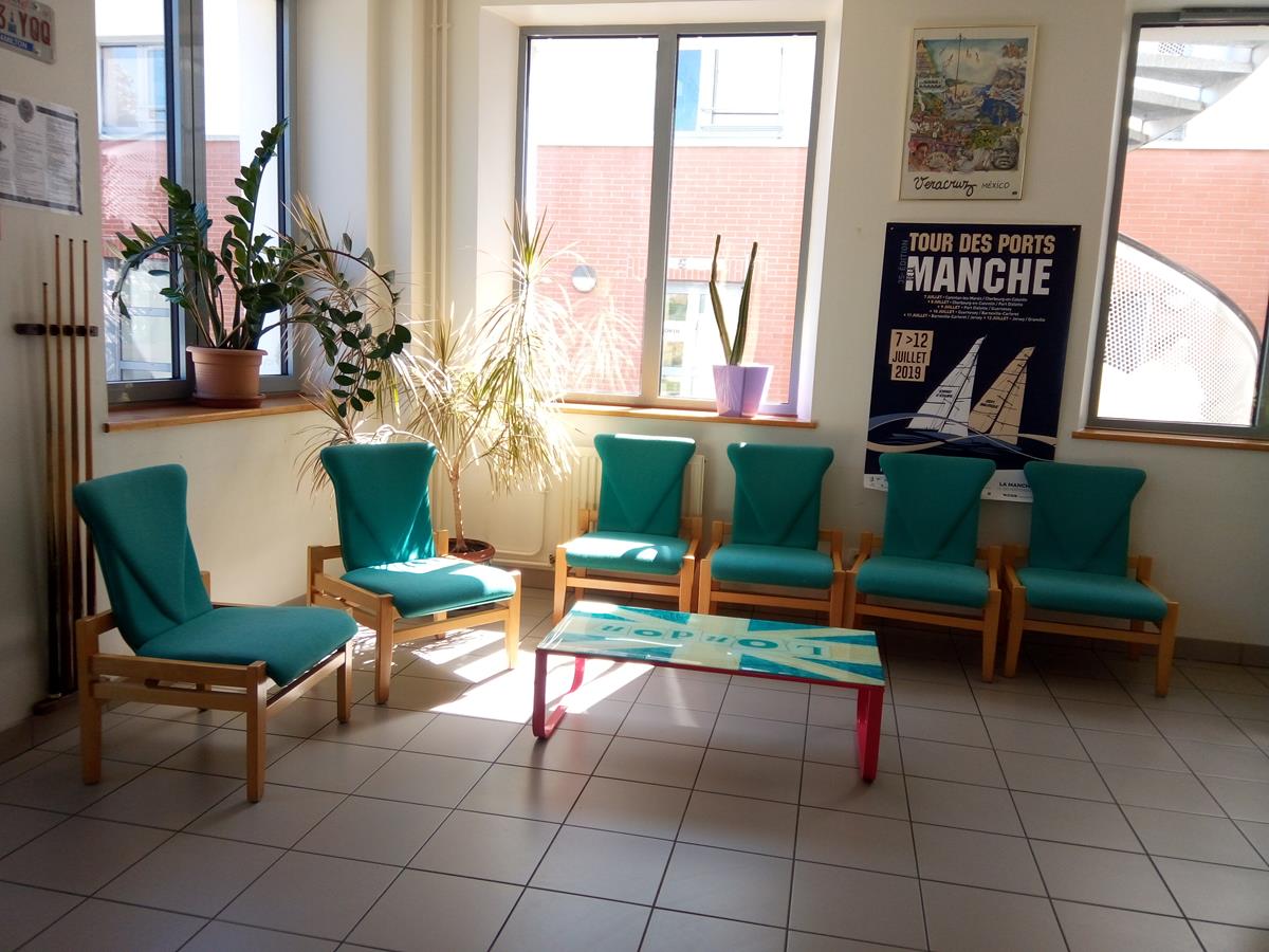 PROPRIETAIREcherbourg-residencedetourisme-aubergedejeunessedecherbourg-4