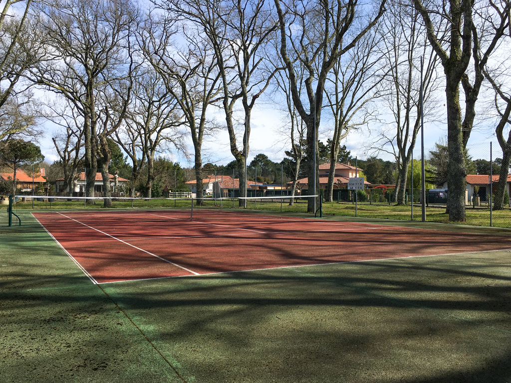 ©CLNTCLNT - VSG - Terrain de tennis (1)