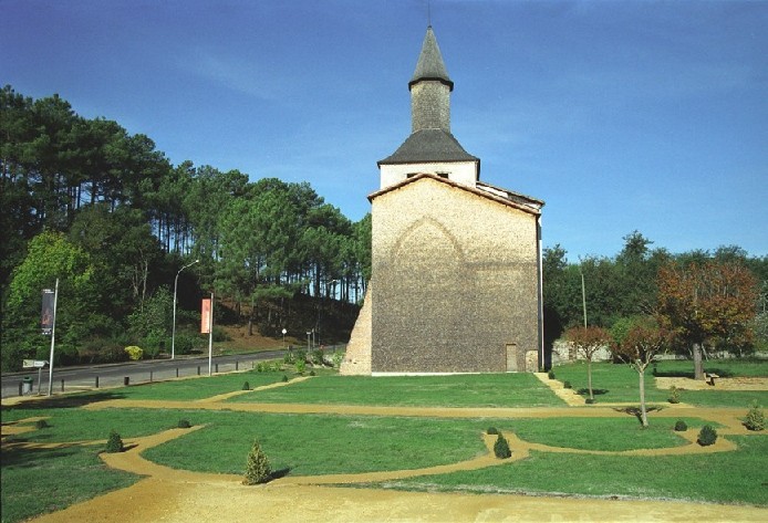 © Musée MimizanClocher Porche 2