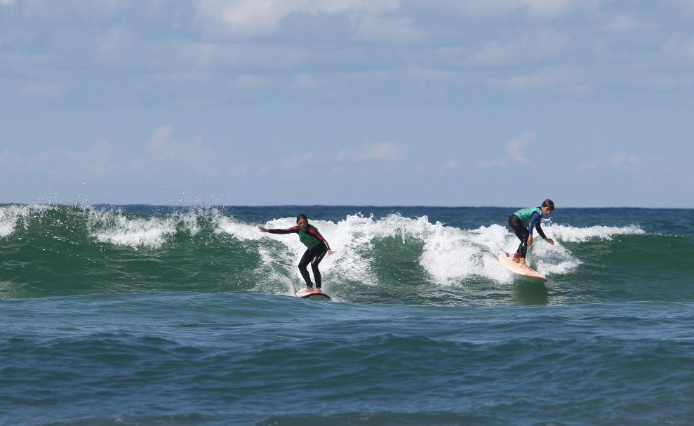 Messanges Surf SchoolCours de surf Ados