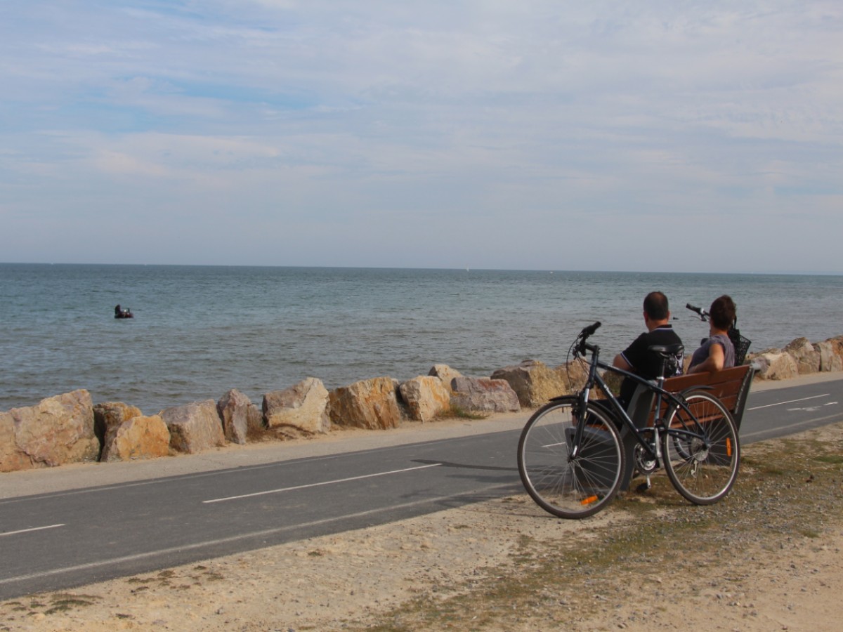 coeur de Nacre tourismeCourseulles-sur-mer-velos