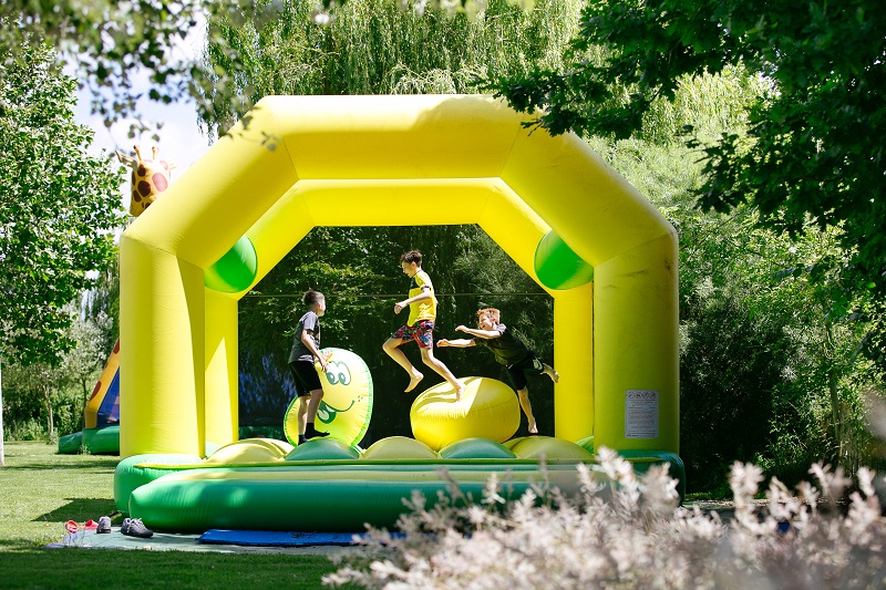 aire camping car camping saint-michel 2021courtils-camping-saint-michel (7)