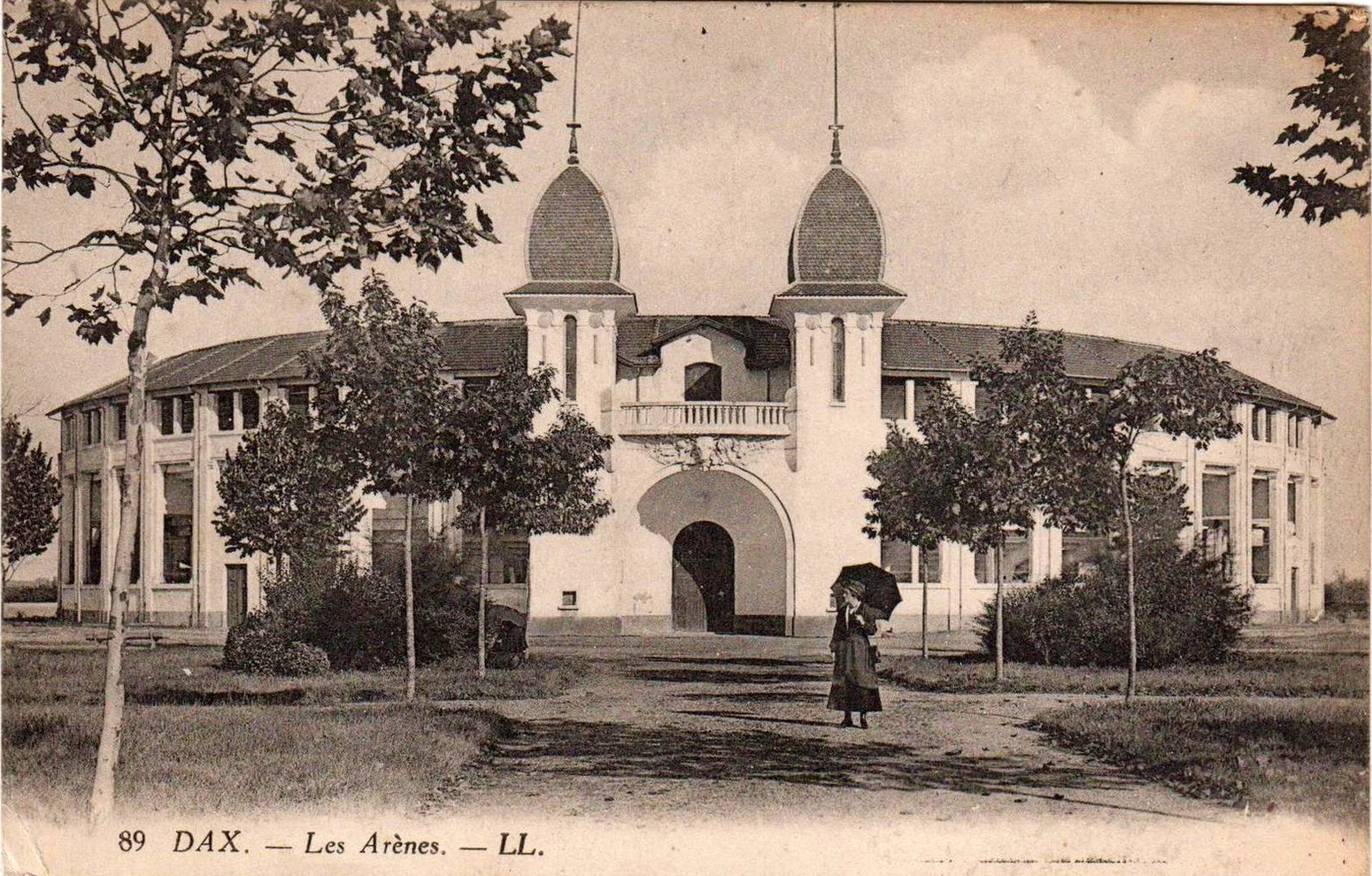 Dax (Landes) - Arènes 6.jpg