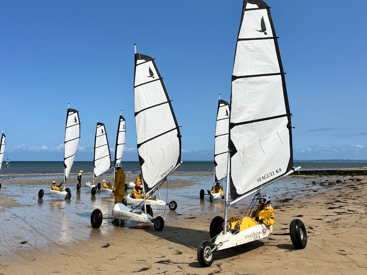 Luc Yacht ClubChar à voile LYC - 2