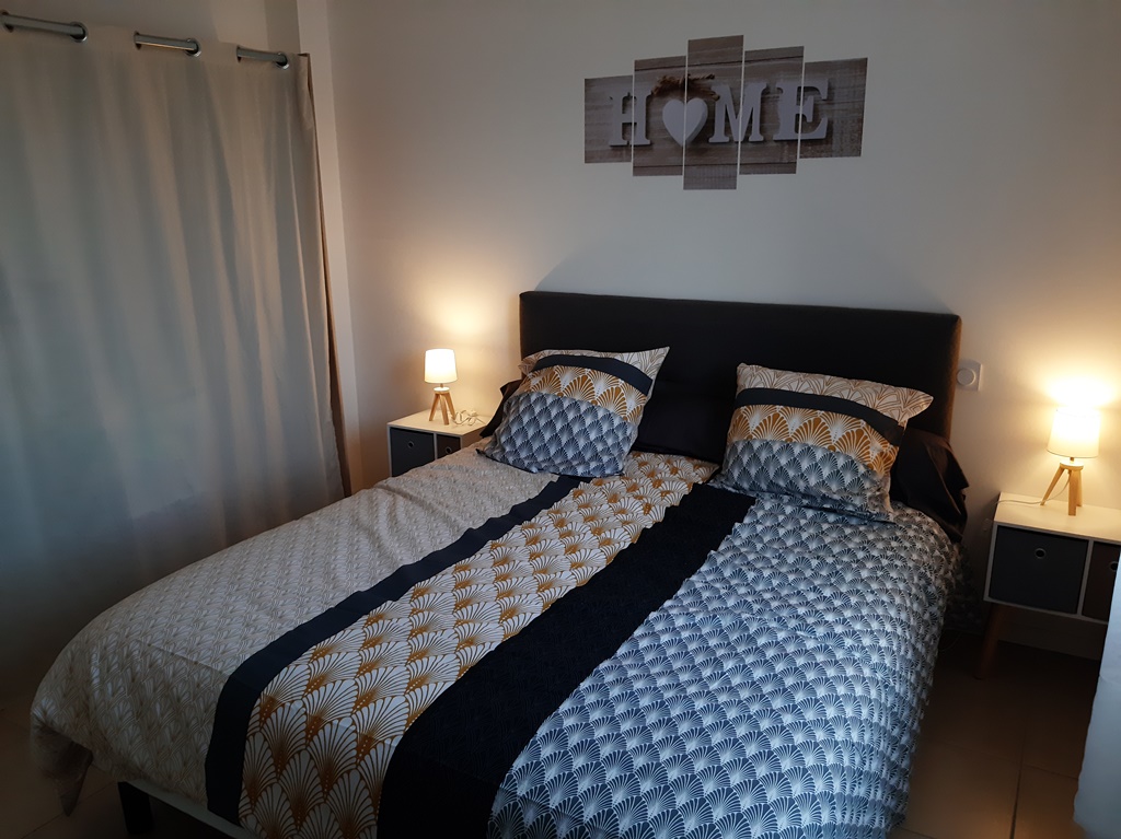 OT Terres de ChalosseDevaux Bidaou - chambre lit 2p penderie
