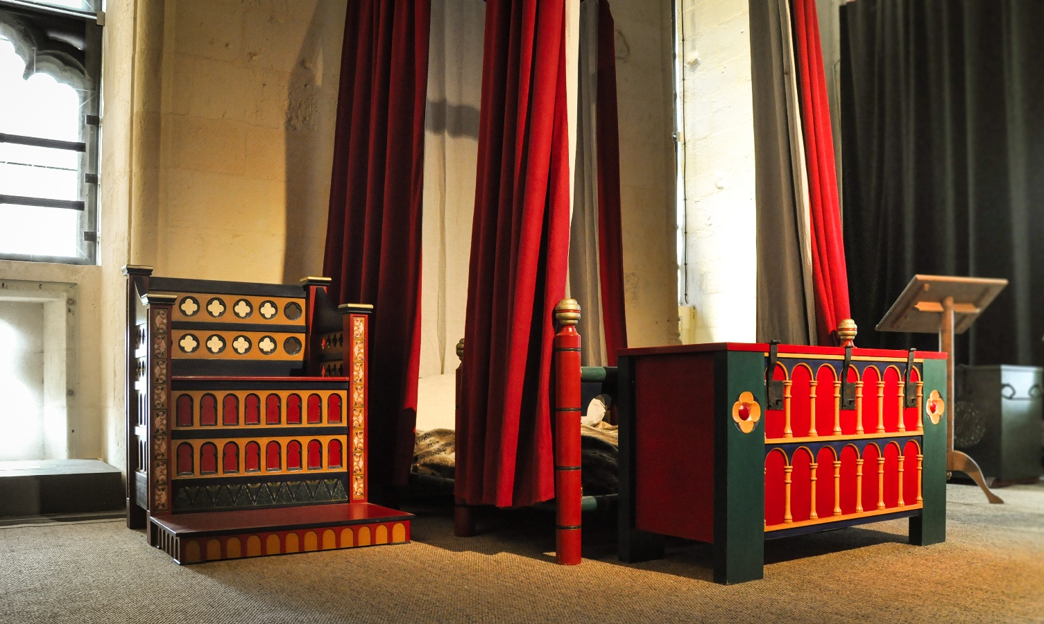 Ville de Falaisele mobilier XIIe du petit Donjon Château Guillaume le Conquérant FALAISE