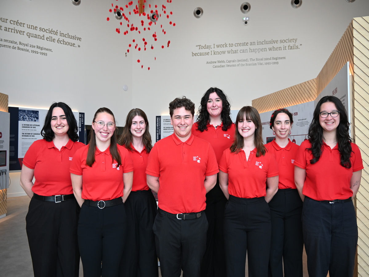 CJBAccueil par de jeunes canadiens