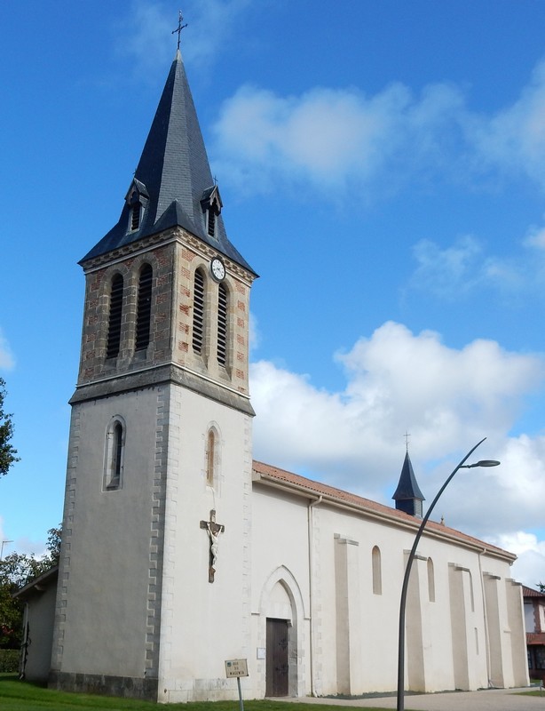 @ Office de tourisme MolietsL'église Notre Dame Moliets