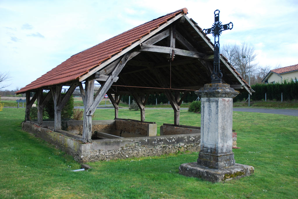 ©Eglise et lavoir Lucbardez 3_4