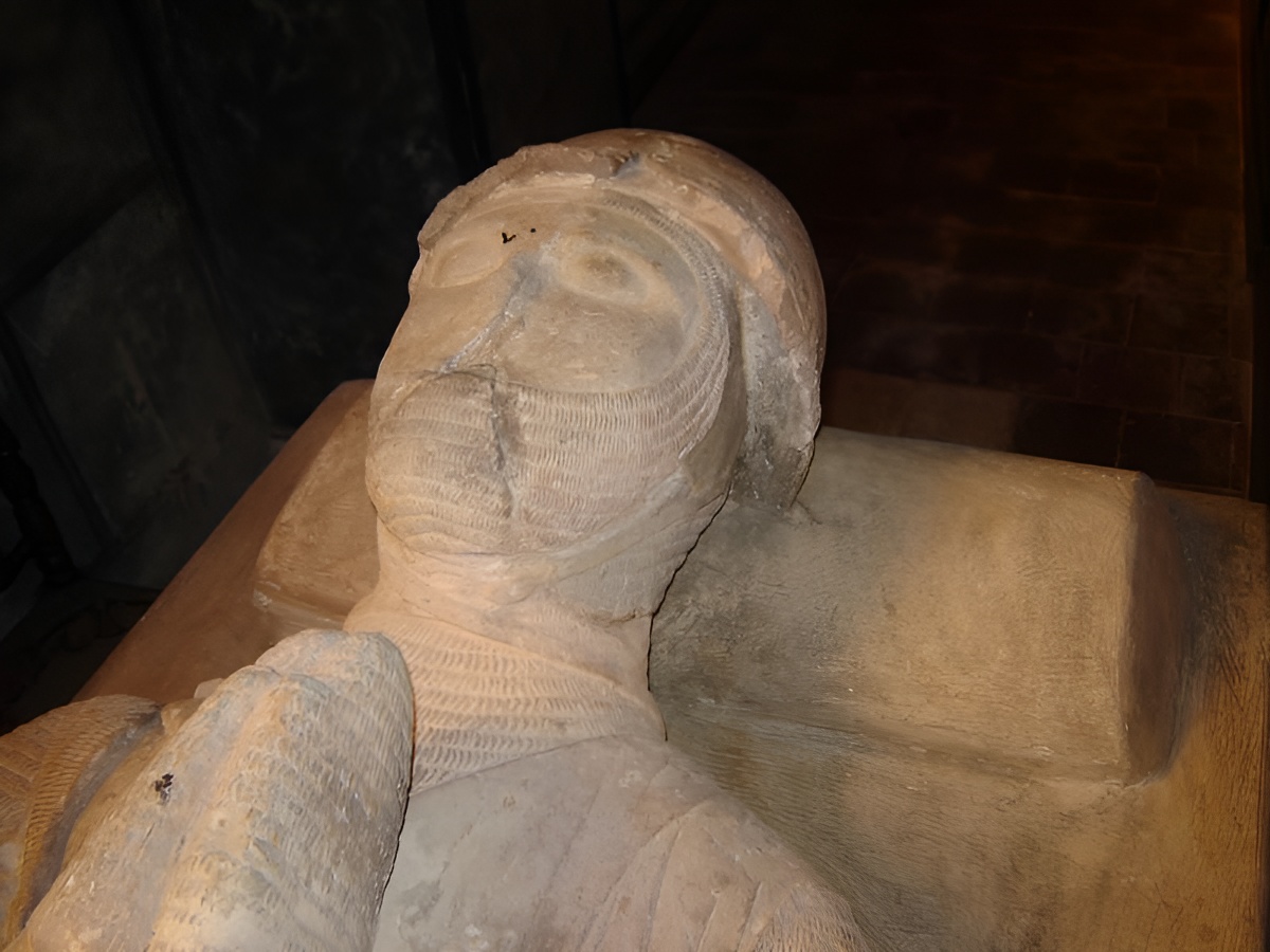 V-Hublin-BIT-ORBECEglise-Friardel-Gisant