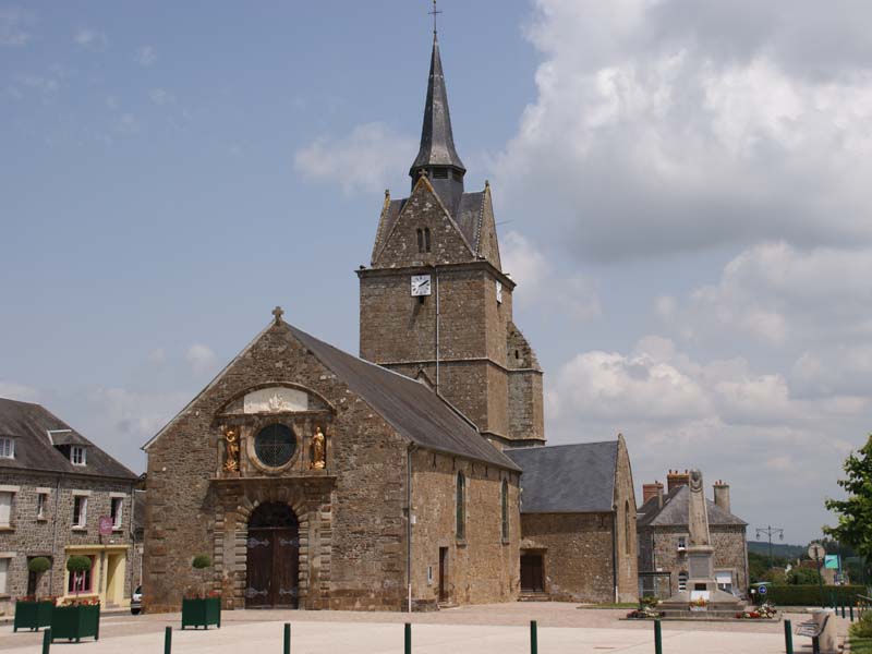©Orne TourismeEglise de Rânes