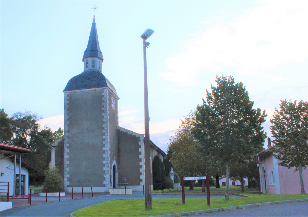 MessangesEglise saint clement Messanges Landes
