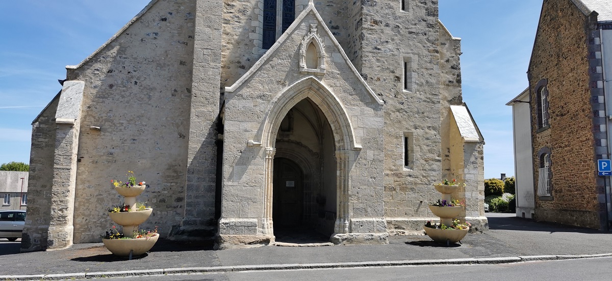 Coutances Tourismeeglise-saint-laurent-saint-sauveur-villages-saint-sauveur-lendelin (4)