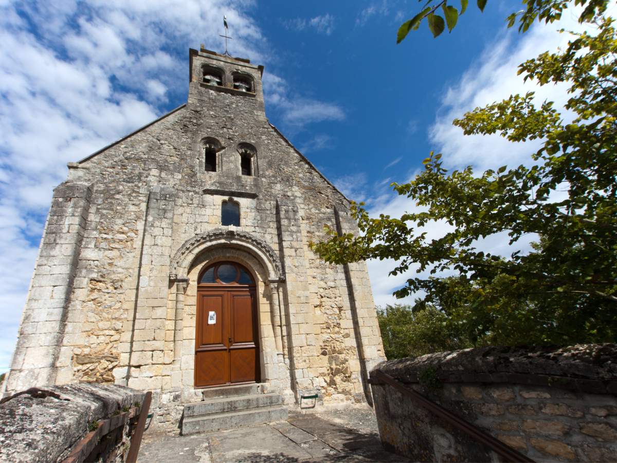Circuit_des_remparts_Eglise_Saint_Laurent ©Jacques BasileCircuit_des_remparts