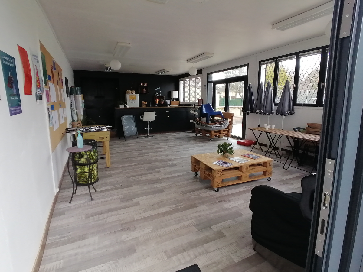 académie de tennisEntrée club house