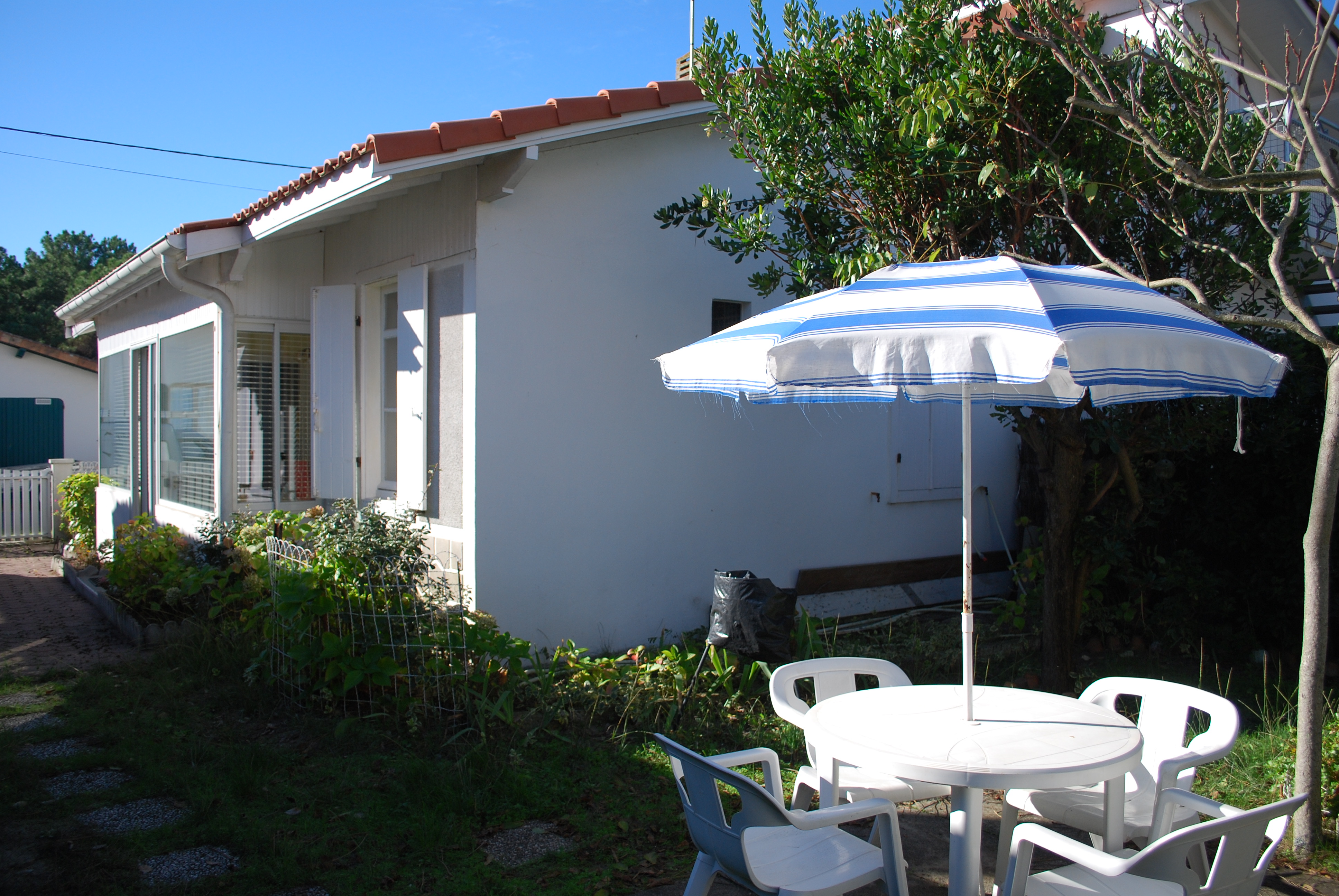 Tesquetextérieur_coin salon jardin