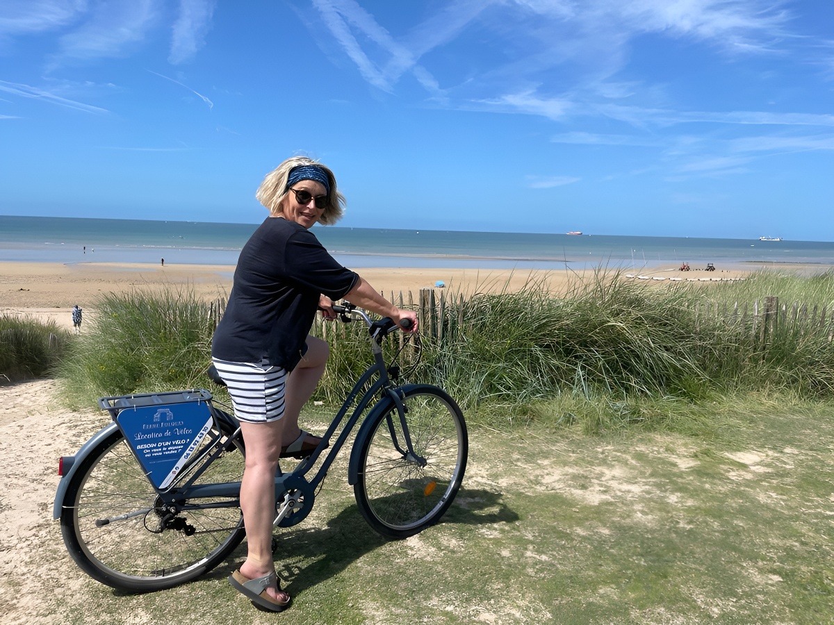 Ferme Fouquesferme-fouques-front-de-mer-femme-balade-velo