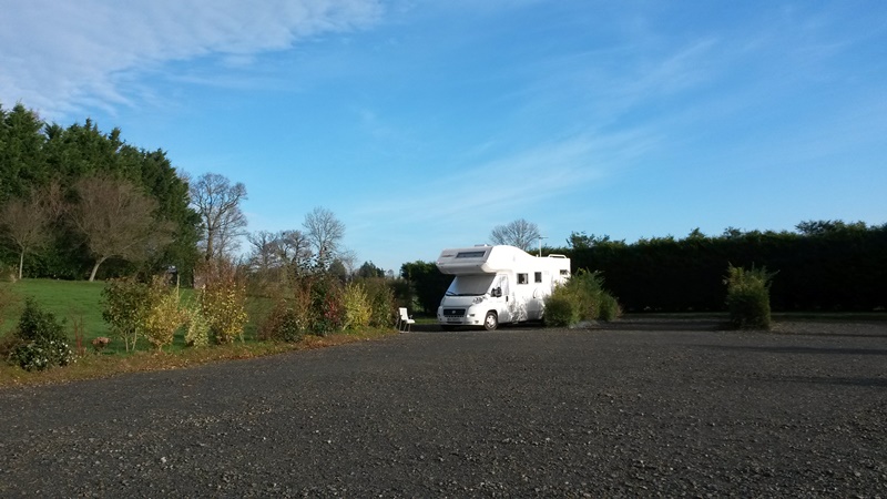 PROPRIETAIREfervaches-aire-camping-cars