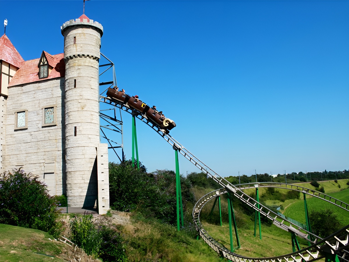 © FestylandFestyland, Bretteville-sur-Odon, Manège 1066