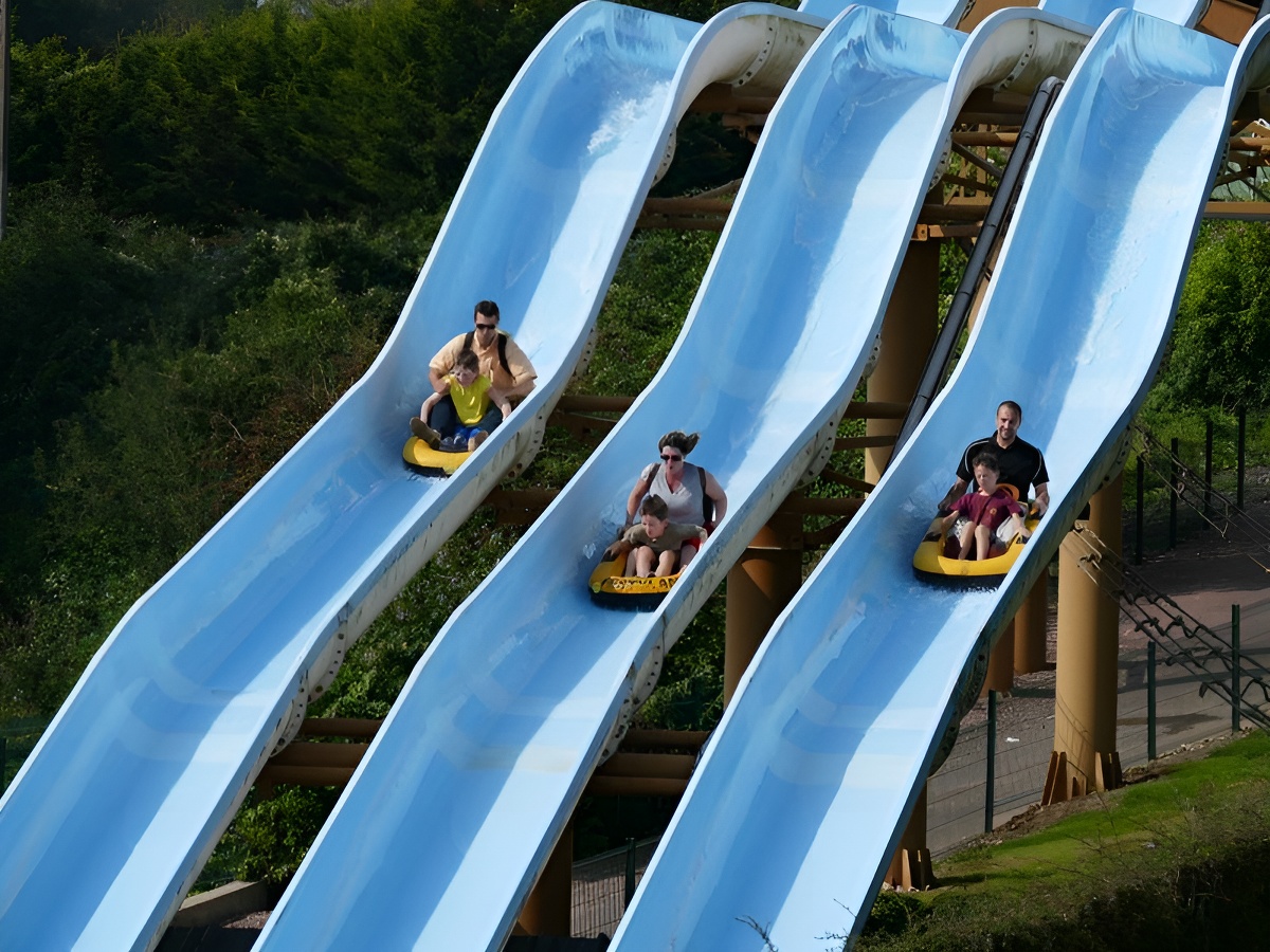FestylandFestyland, Bretteville-sur-Odon, Manège eau Piratak