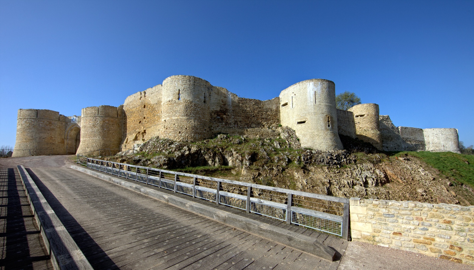 Jacques BasileFortifications_falaise©Jacques_Basile (4) Château Guillaume le Conquérant FALAIS