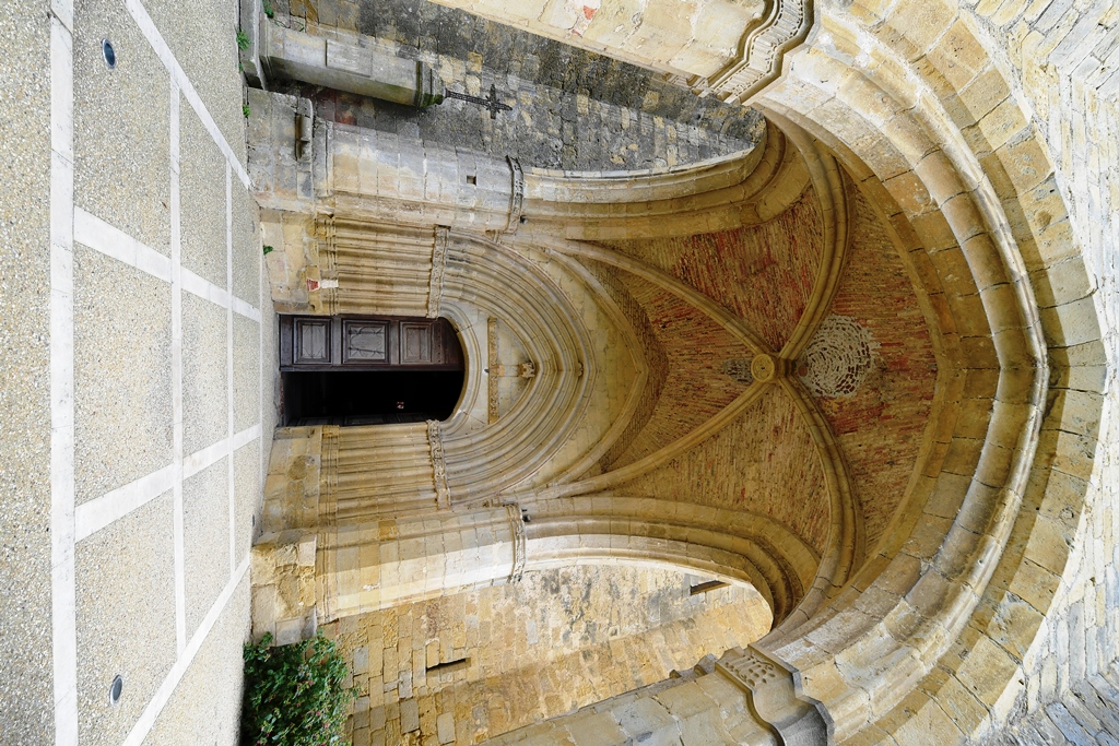 Gilles ARROYOGeaune église porche intérieur
