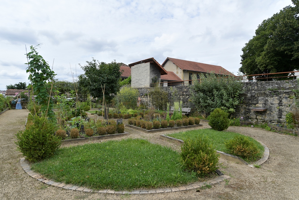 Gilles ARROYOGeaune jardin médiéval