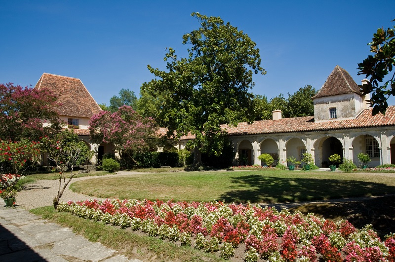 © Anne Lanta / www.kreaphoto.com2012_GAUJACQ_Patio château
