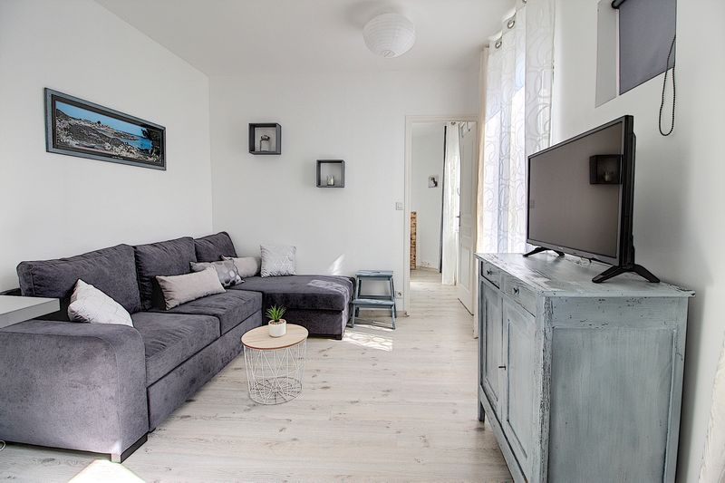 Emilie LEMONNIERgranville-meuble-le-bambou-0
