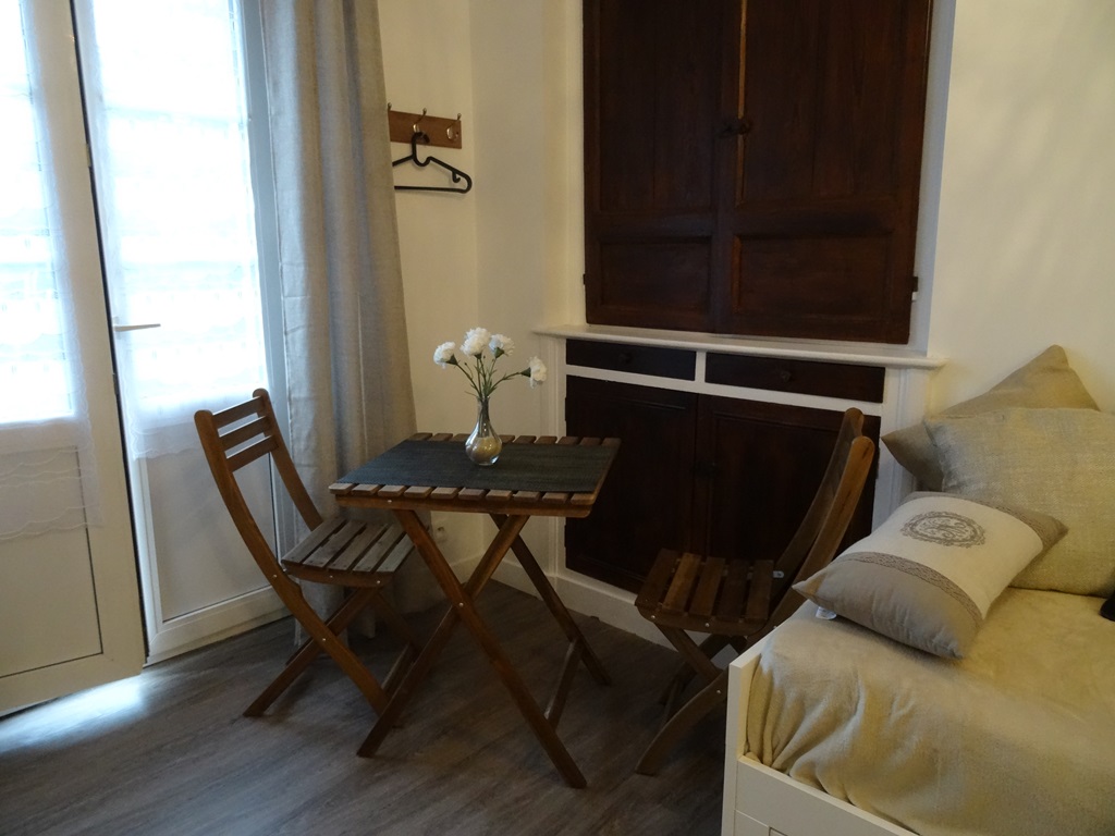 PROPRIETAIREgranville-meuble-swiderski-avenue-liberation-studio-3