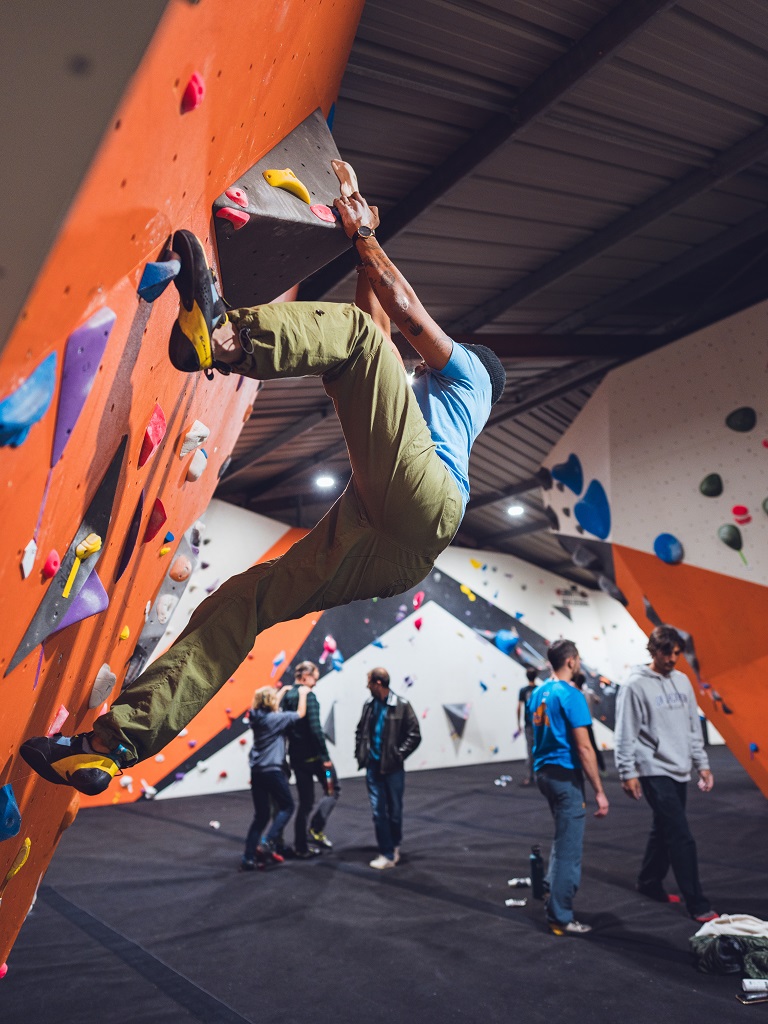 Gravity BoulderingGravity bouldering4_LABENNE_OTILAS