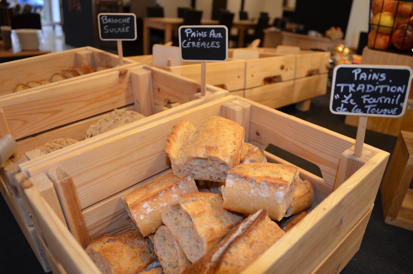 © Xavier HenaultHotel Almoria Deauville - Petit dejeuner - XH 00178