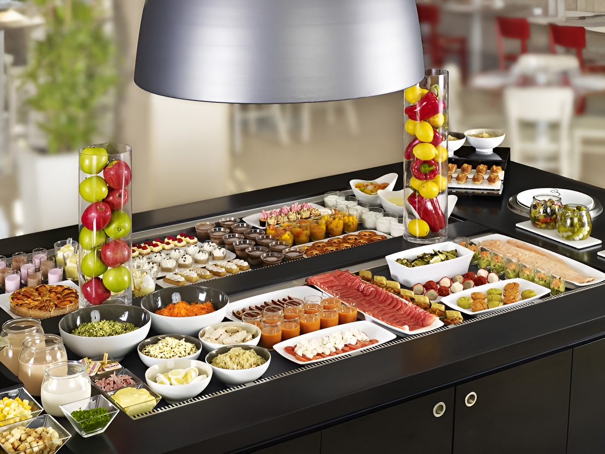 Hotel Campanile - VireHotel Campanile - Vire - buffet
