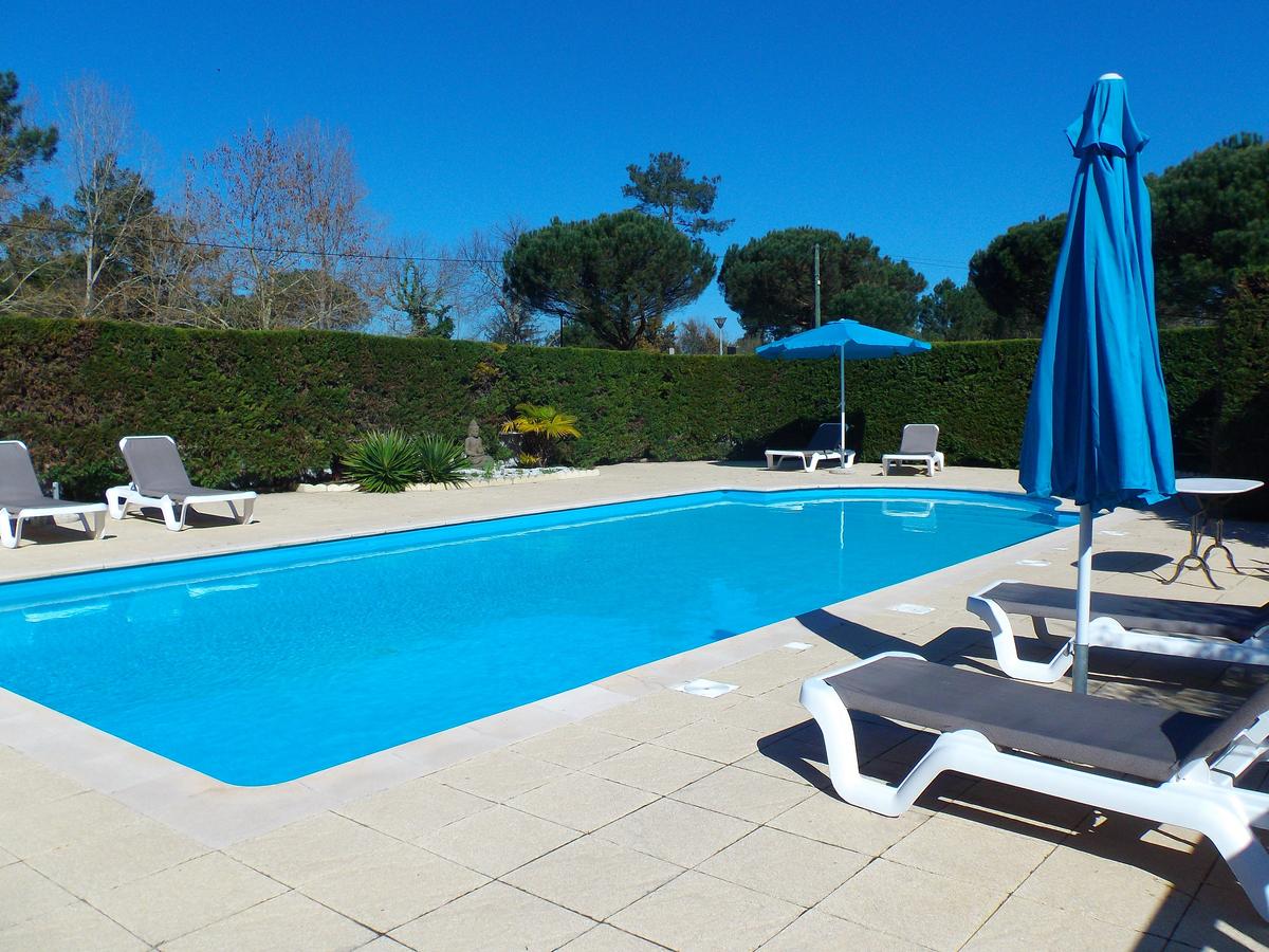 cote & lachotel-cote-et-lac-bisca-piscine