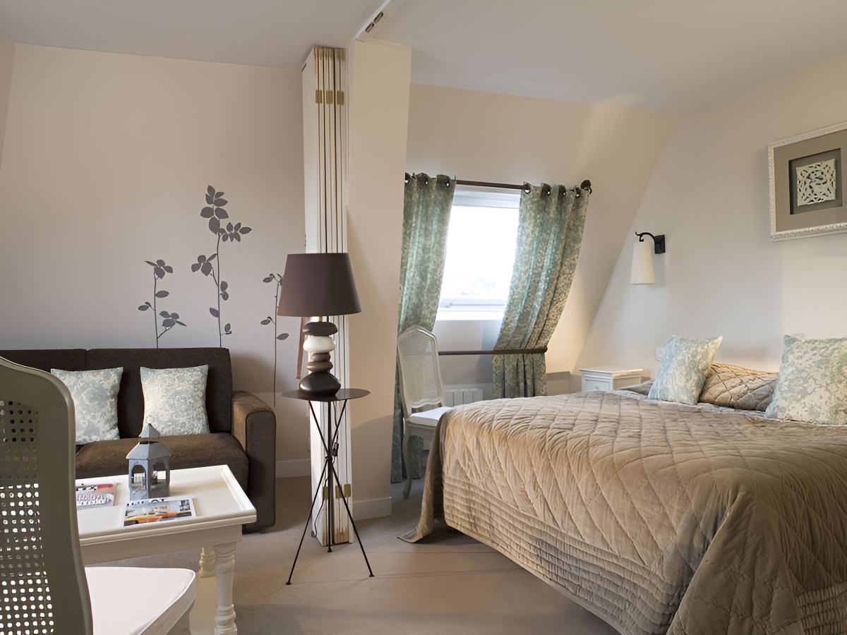 BielsaHotel le central à Trouville-sur-mer - chambre 1