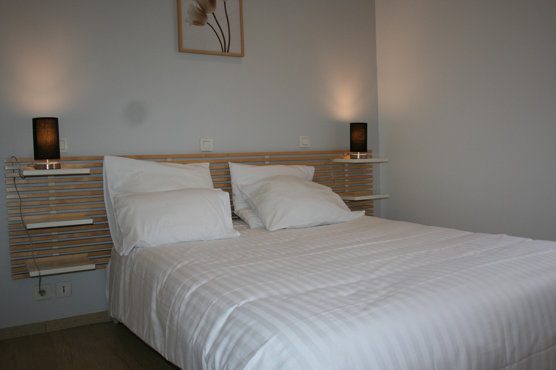 hotel-les-italienshotel-les-italiens-1
