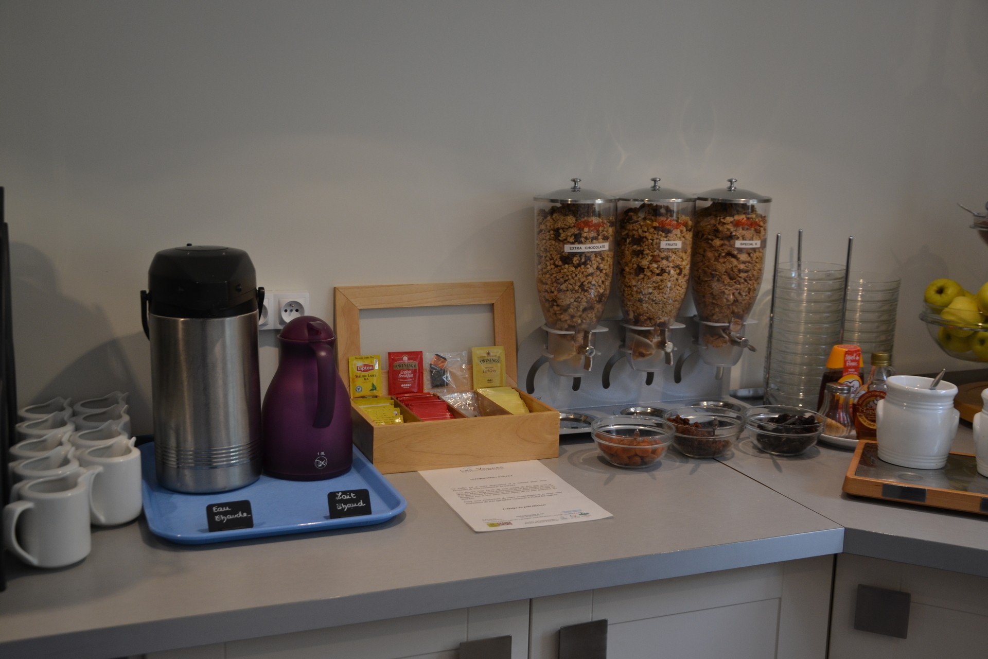 les vagueshotel-les-vagues-petit-dej